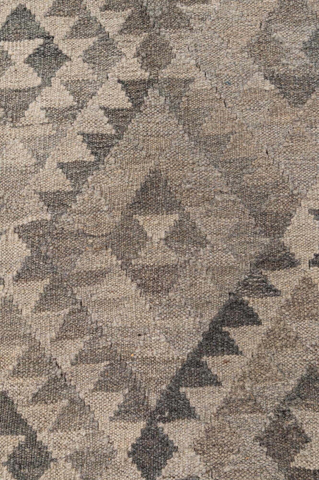 6' 11 x 9' 7 Hand Woven Kilim Maymana Wool Rug