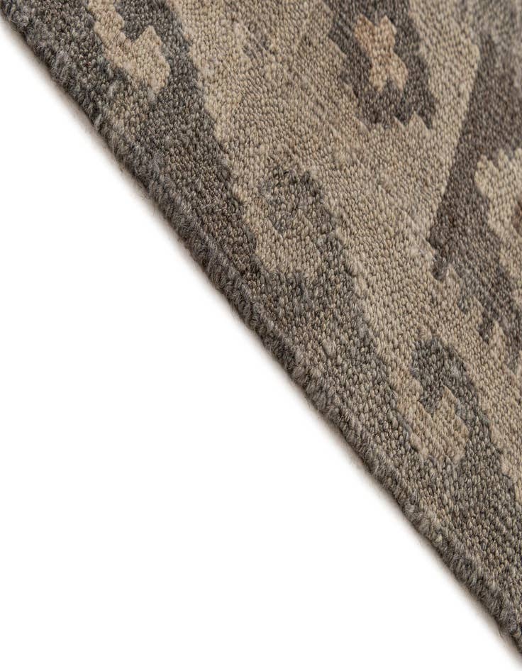 Detail image of 7' x 9' 7  Hand Woven Kilim Maymana Wool Rug