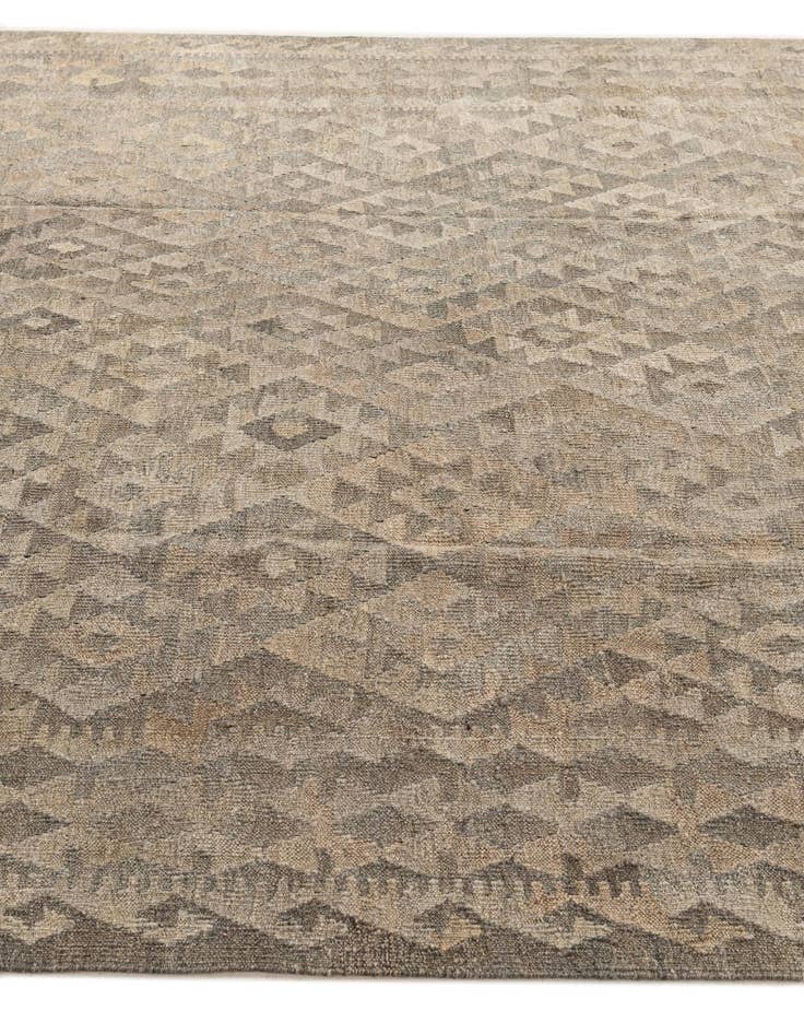 Detail image of 6' 11 x 9' 8  Hand Woven Kilim Maymana Wool Rug