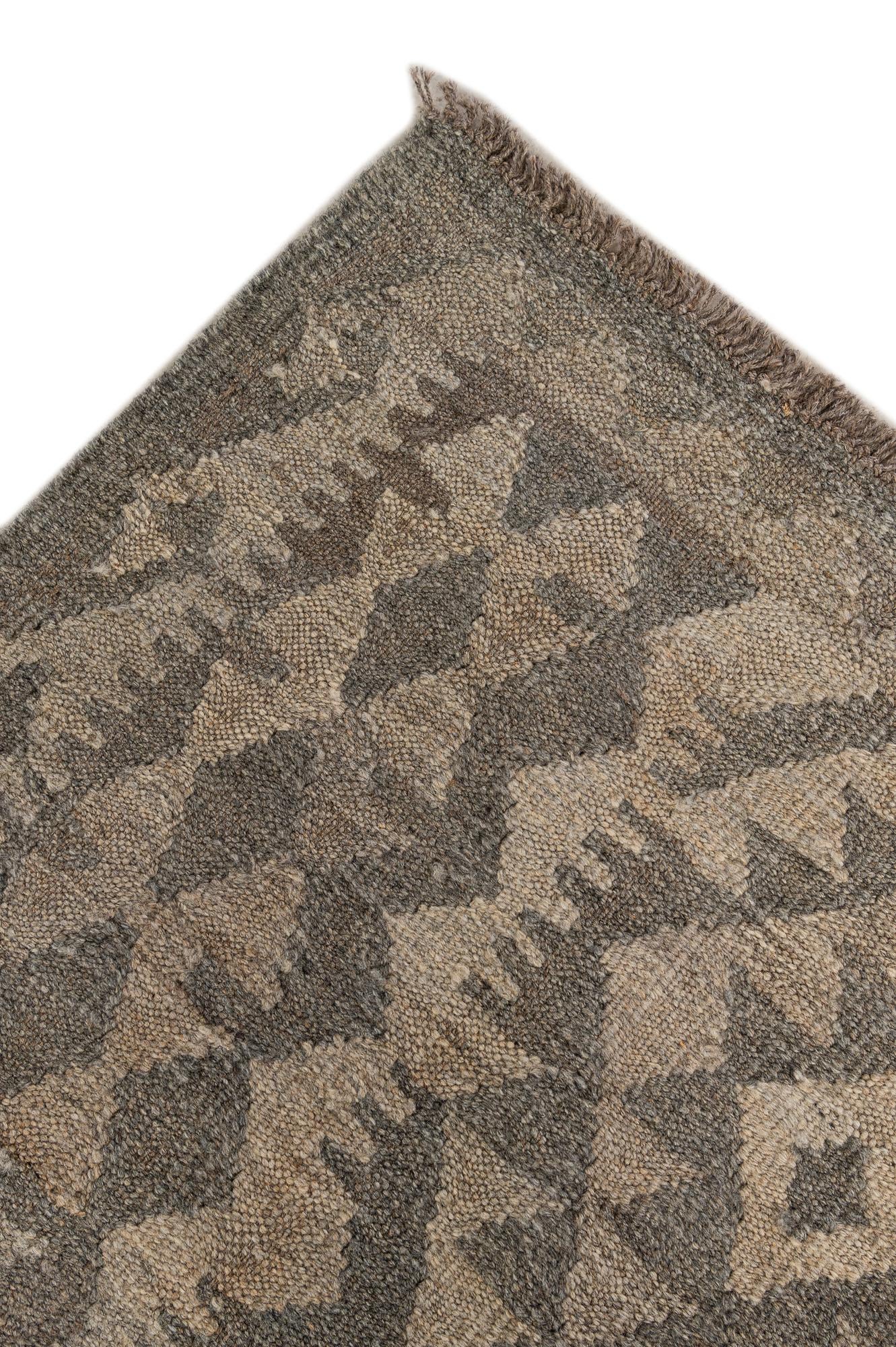 6' 11 x 9' 8 Hand Woven Kilim Maymana Wool Rug