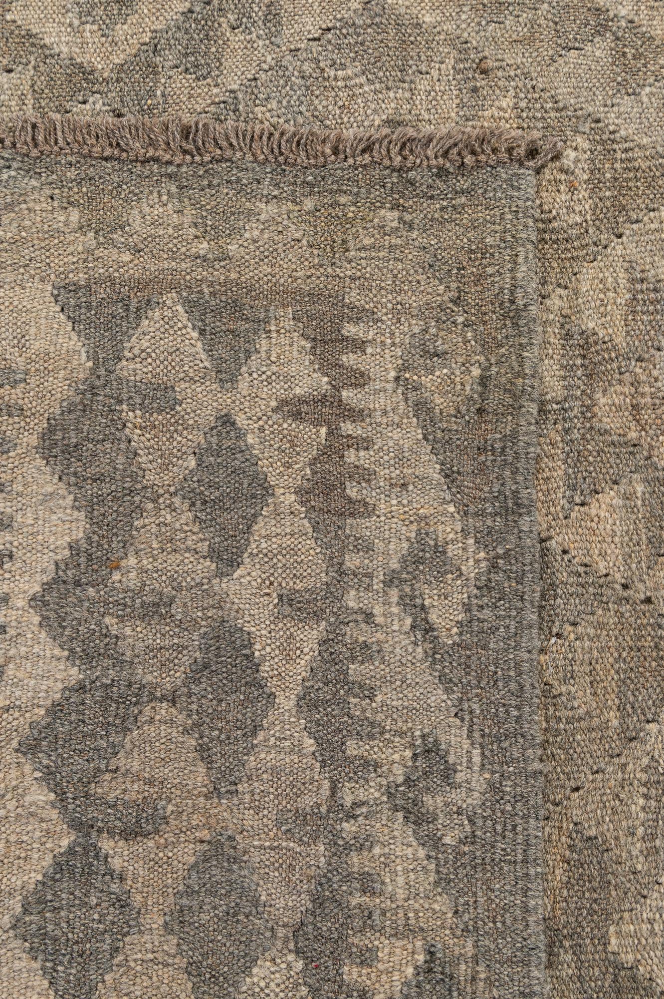 6' 11 x 9' 8 Hand Woven Kilim Maymana Wool Rug