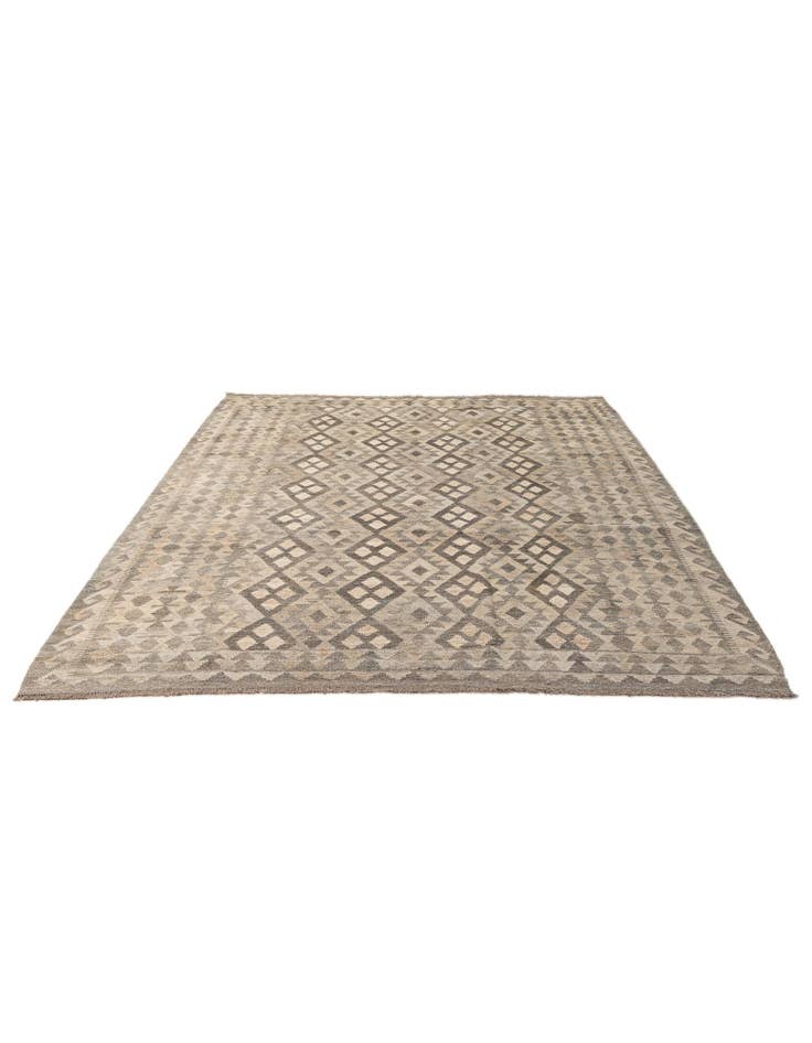 Detail image of 7' 1 x 9' 7 Hand Woven Kilim Maymana Wool Rug