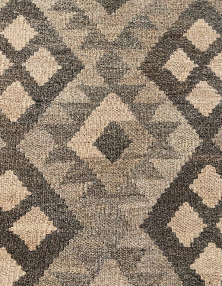 Detail image of 7' 1 x 9' 7  Hand Woven Kilim Maymana Wool Rug