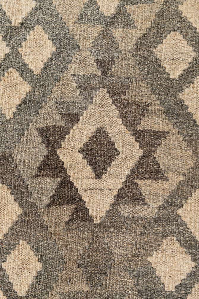 6' 11 x 9' 7 Hand Woven Kilim Maymana Wool Rug