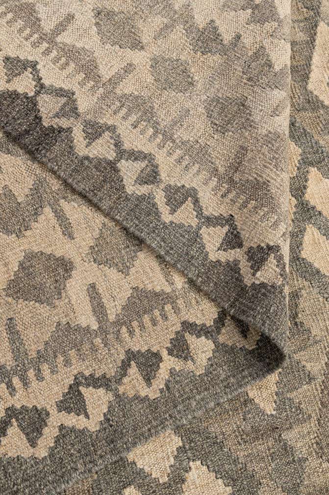 6' 11 x 9' 7 Hand Woven Kilim Maymana Wool Rug