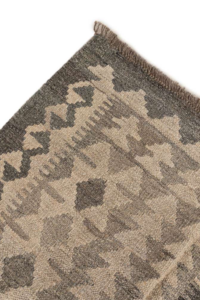6' 11 x 9' 7 Hand Woven Kilim Maymana Wool Rug