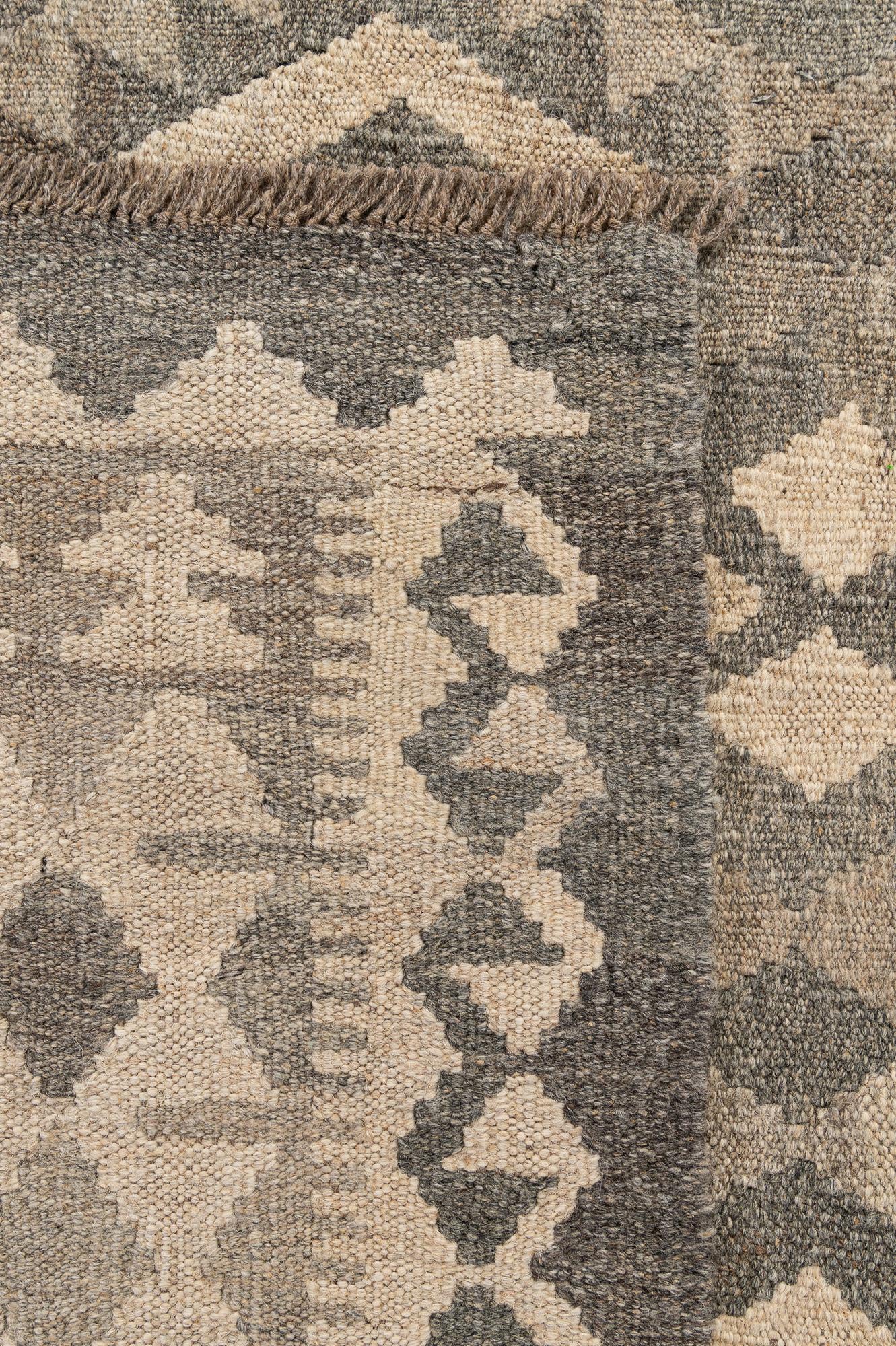 6' 11 x 9' 7 Hand Woven Kilim Maymana Wool Rug