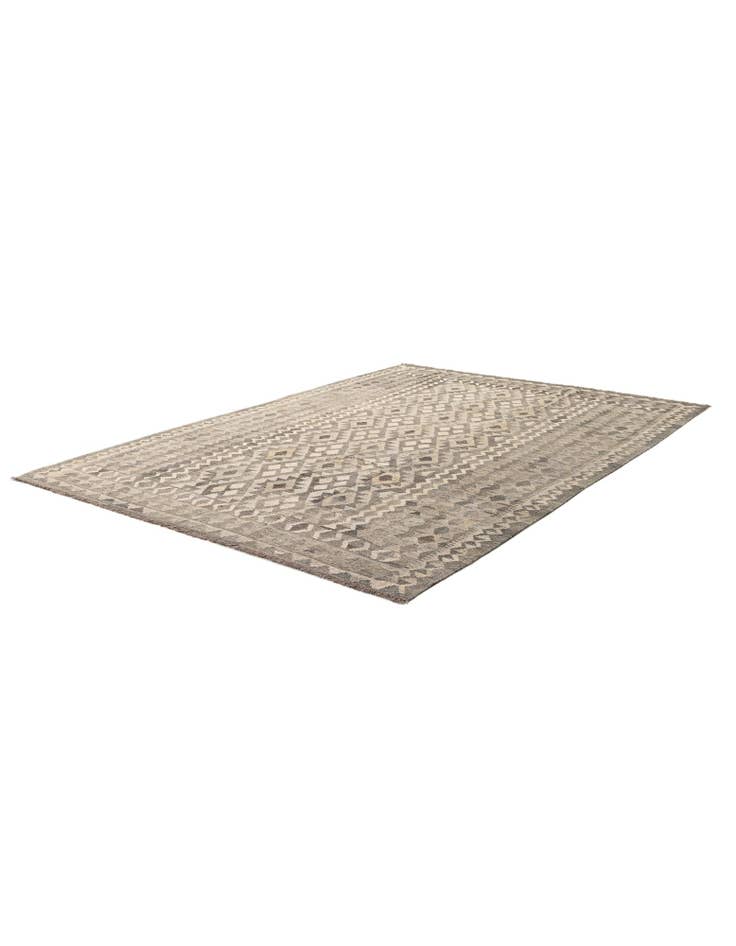 Detail image of 6' 8 x 9' 8 Hand Woven Kilim Maymana Wool Rug