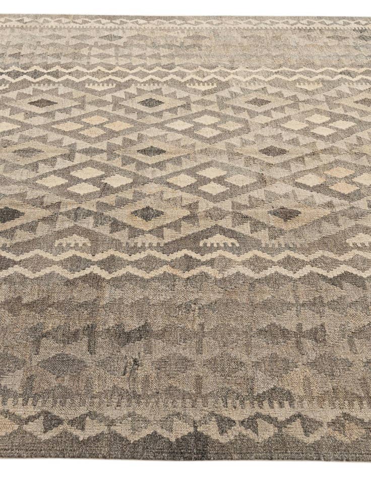 Detail image of 6' 8 x 9' 8  Hand Woven Kilim Maymana Wool Rug