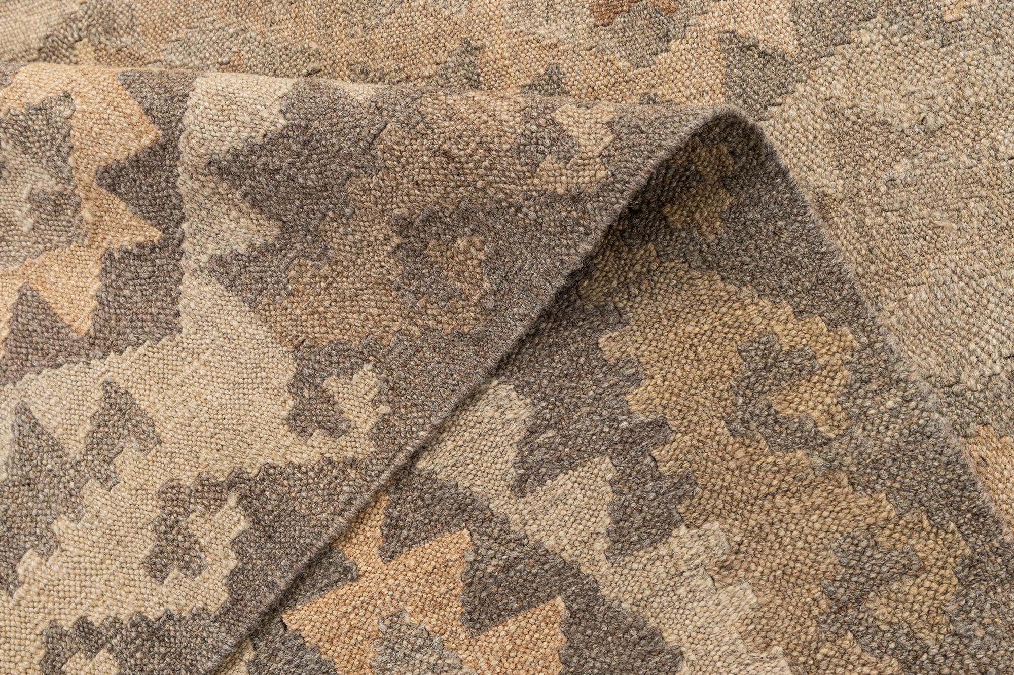 6' 10 x 9' 7 Hand Woven Kilim Maymana Wool Rug