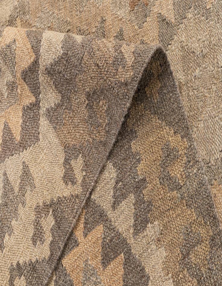 Detail image of 6' 10 x 9' 7  Hand Woven Kilim Maymana Wool Rug