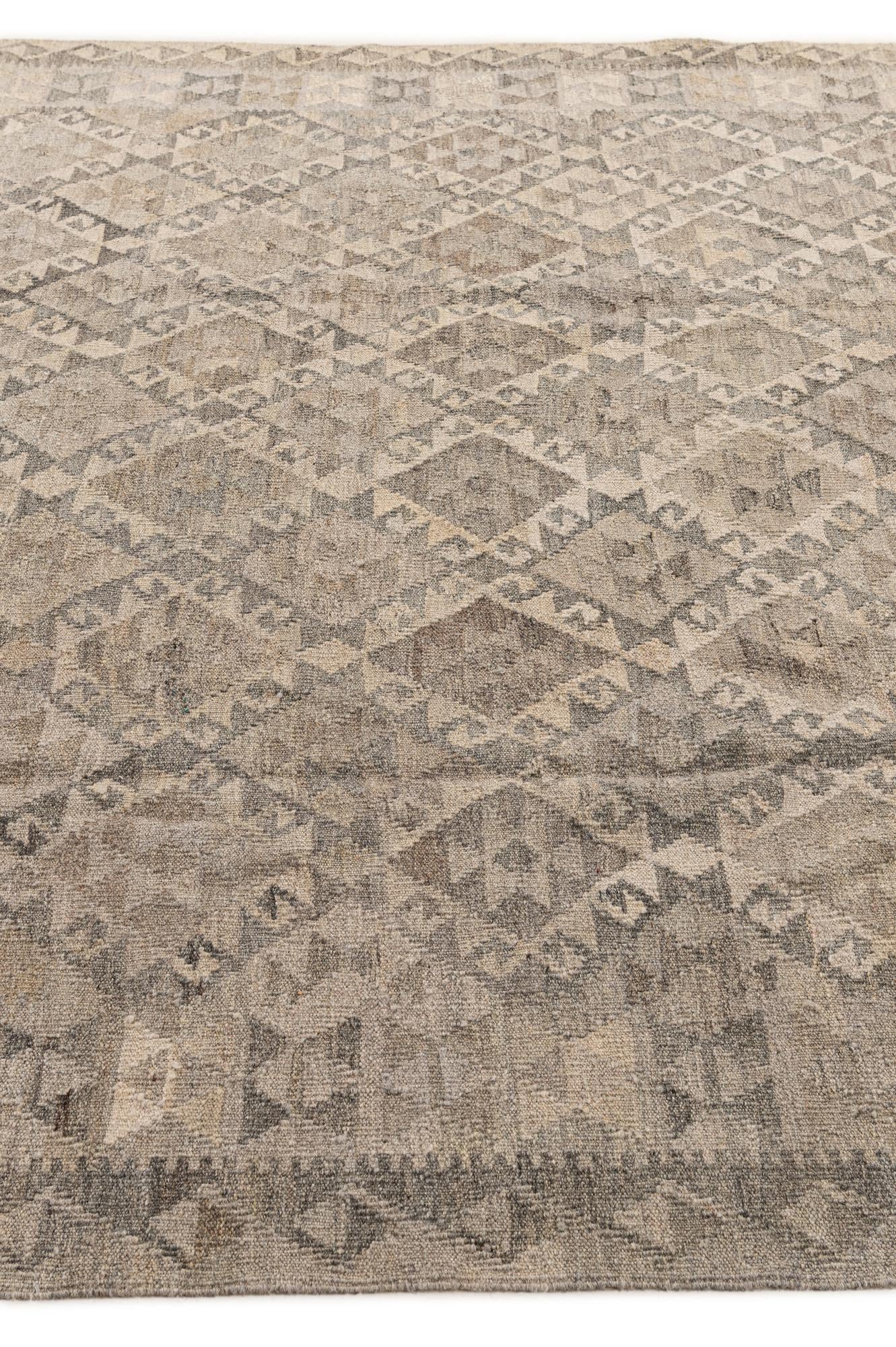 6' 11 x 9' 7 Hand Woven Kilim Maymana Wool Rug