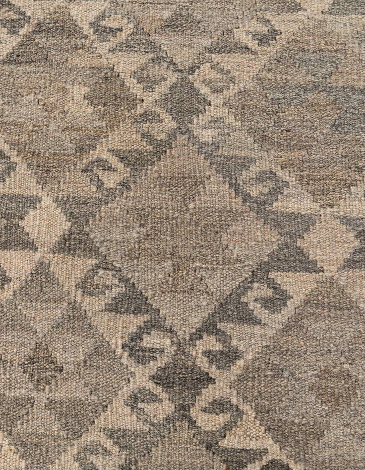 Detail image of 6' 11 x 9' 7  Hand Woven Kilim Maymana Wool Rug