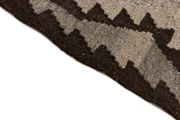 Detail image of 6' 11 x 9' 5 Hand Woven Kilim Maymana Wool Rug