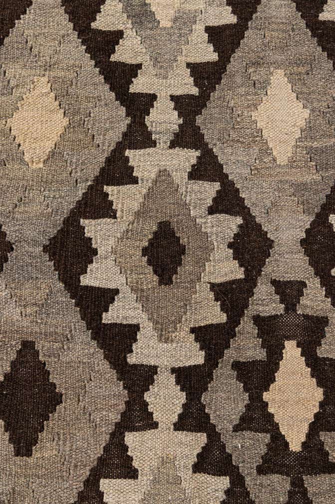 6' 11 x 9' 5 Hand Woven Kilim Maymana Wool Rug