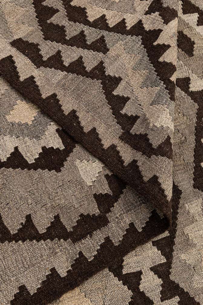 6' 11 x 9' 5 Hand Woven Kilim Maymana Wool Rug