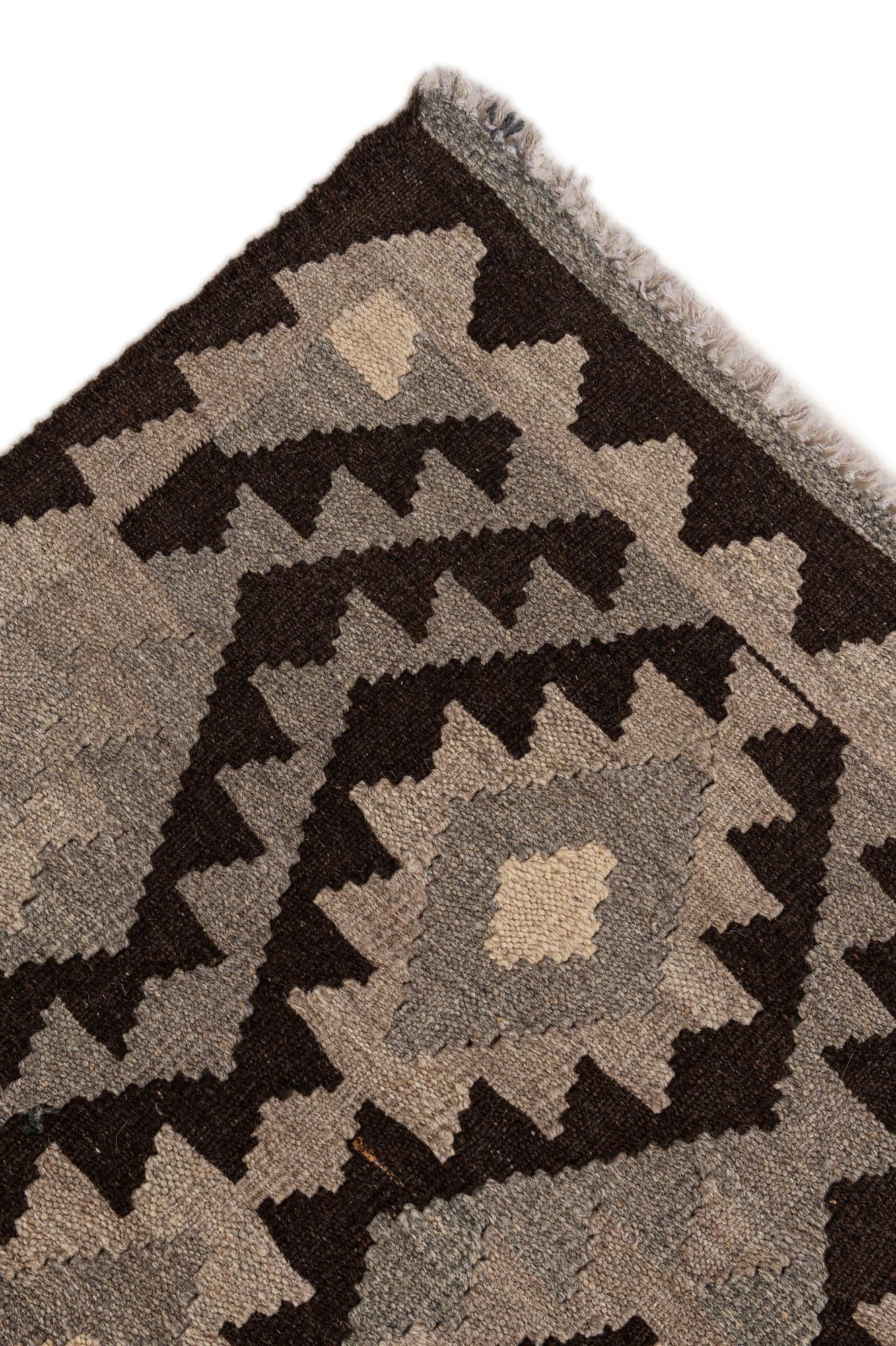 6' 11 x 9' 5 Hand Woven Kilim Maymana Wool Rug