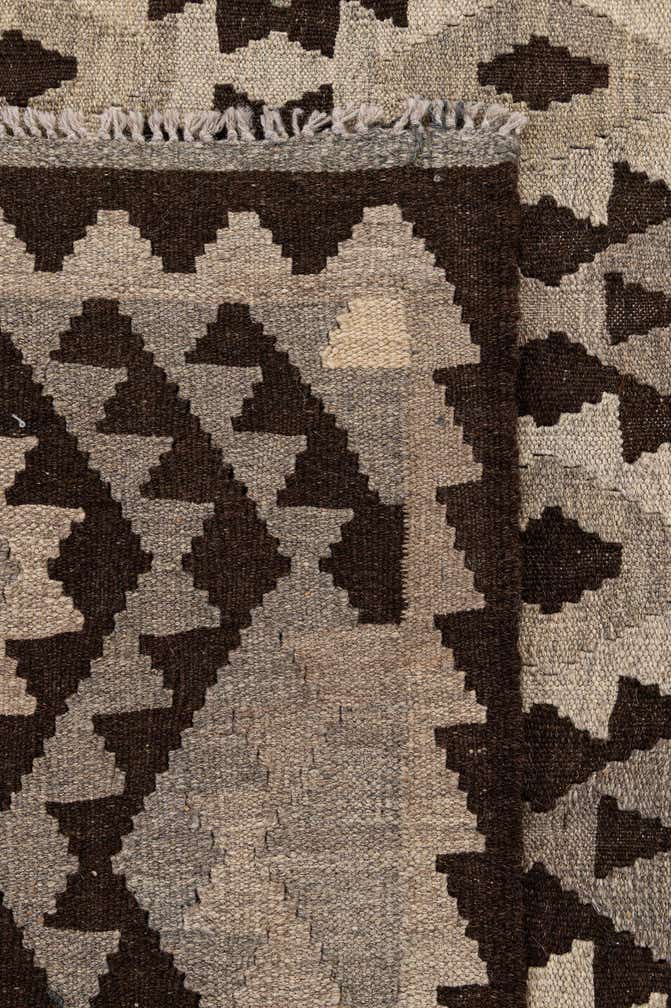 6' 11 x 9' 5 Hand Woven Kilim Maymana Wool Rug