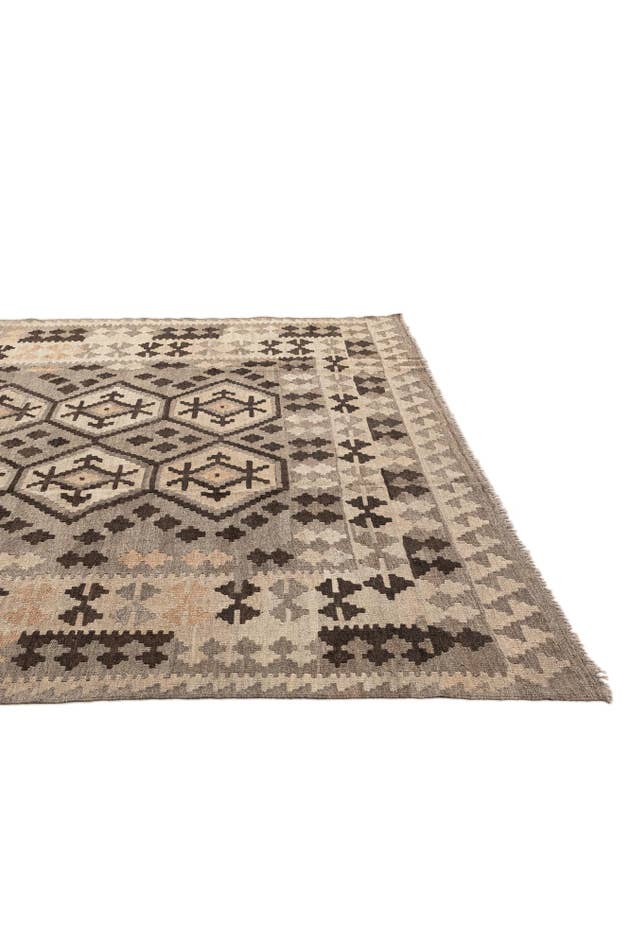Detail image of 6' 11 x 9' 5 Hand Woven Kilim Maymana Wool Rug