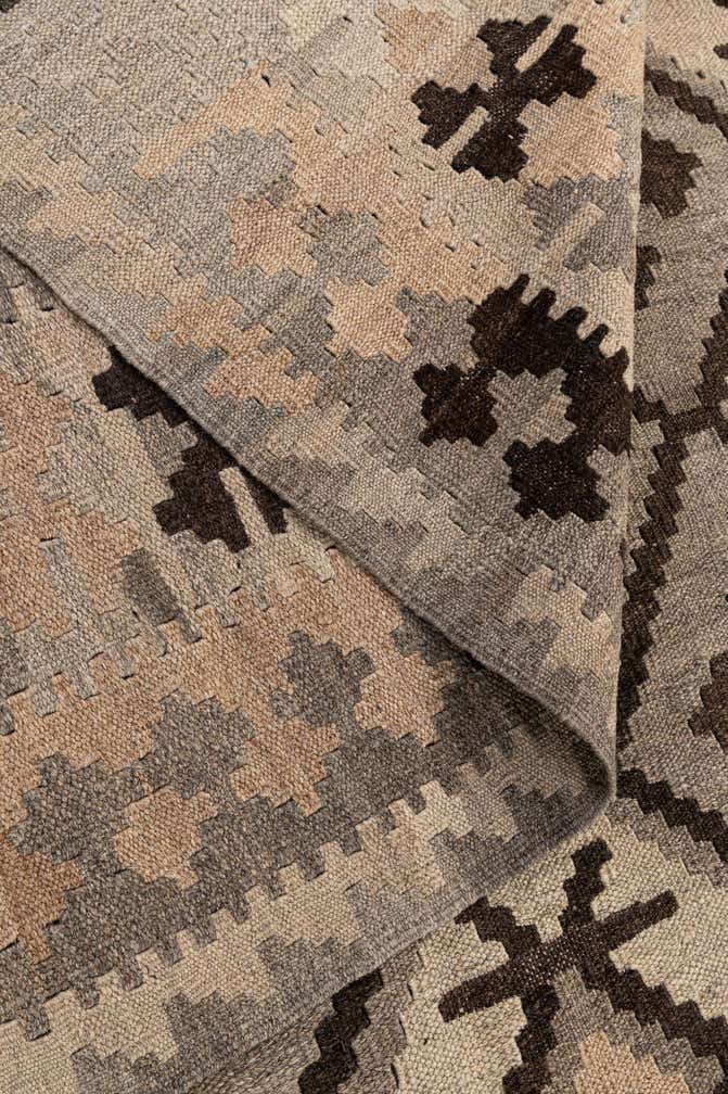 6' 11 x 9' 5 Hand Woven Kilim Maymana Wool Rug