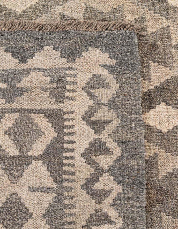 Detail image of 6' 10 x 9' 7  Hand Woven Kilim Maymana Wool Rug