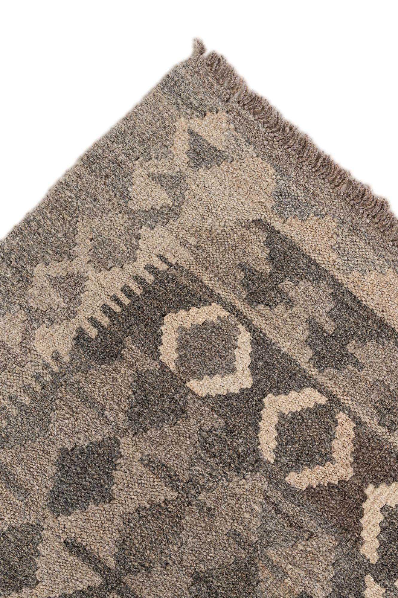 6' 10 x 9' 7 Hand Woven Kilim Maymana Wool Rug