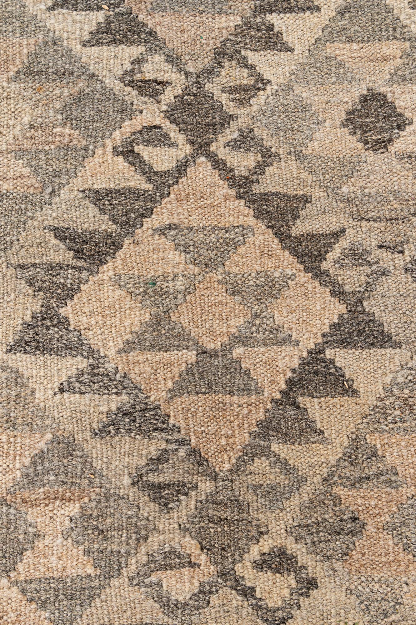 6' 11 x 9' 8 Hand Woven Kilim Maymana Wool Rug