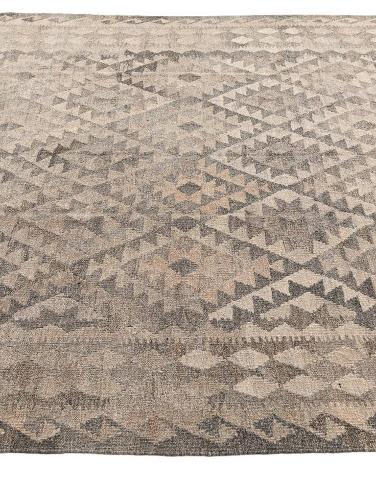 Detail image of 6' 11 x 9' 9 Hand Woven Kilim Maymana Wool Rug