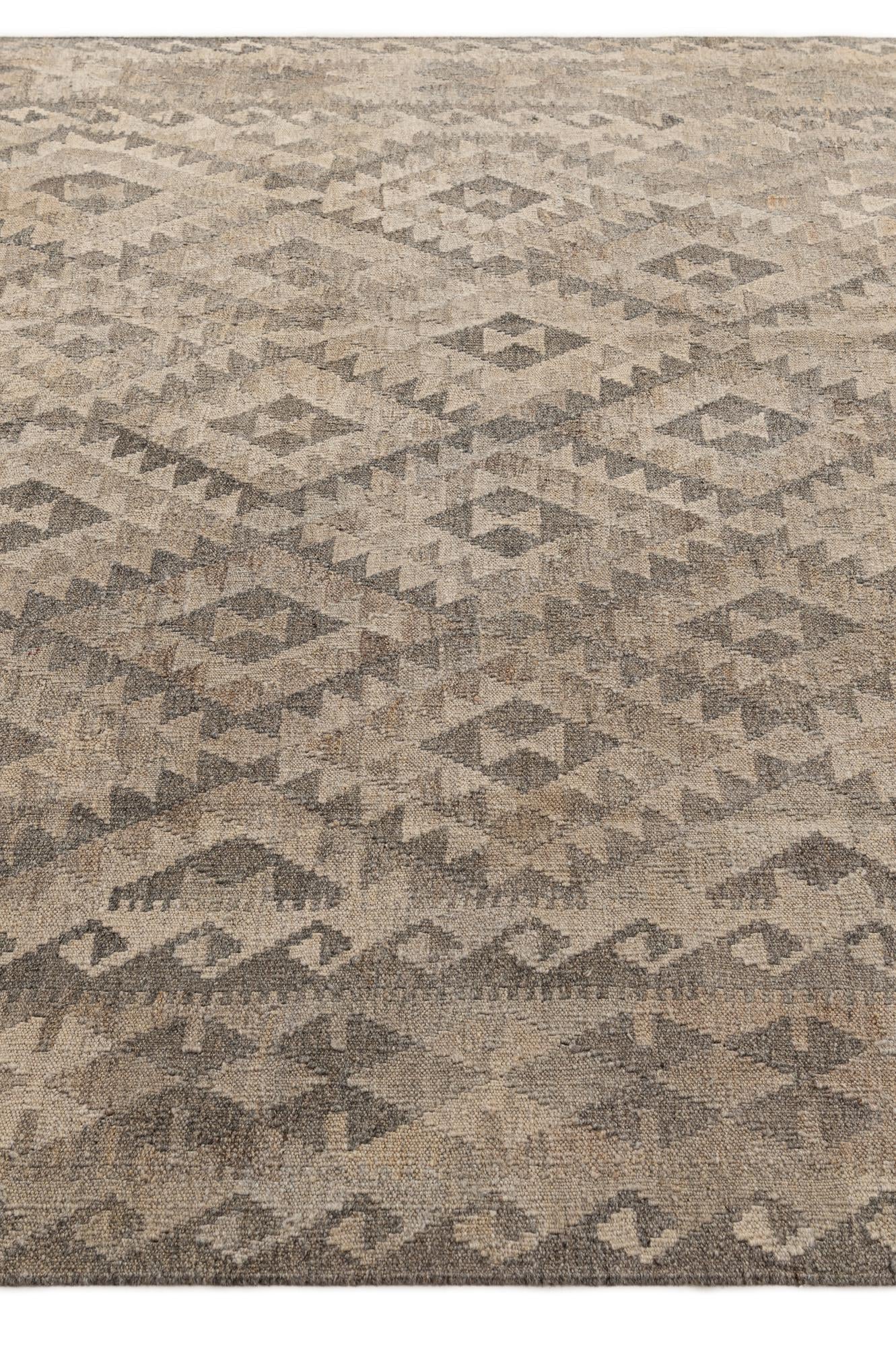 6' 11 x 9' 8 Hand Woven Kilim Maymana Wool Rug