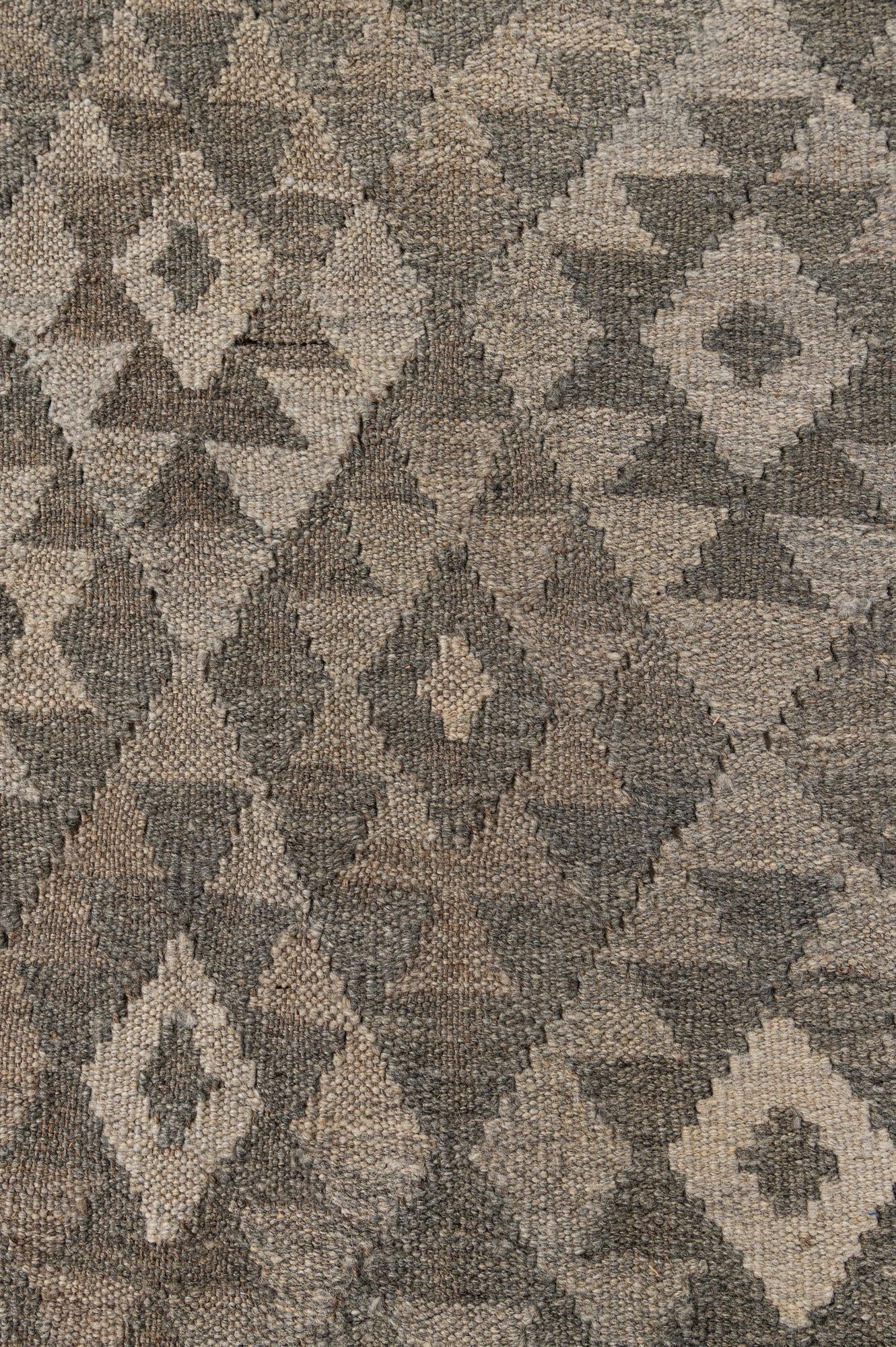 6' 10 x 9' 7 Hand Woven Kilim Maymana Wool Rug