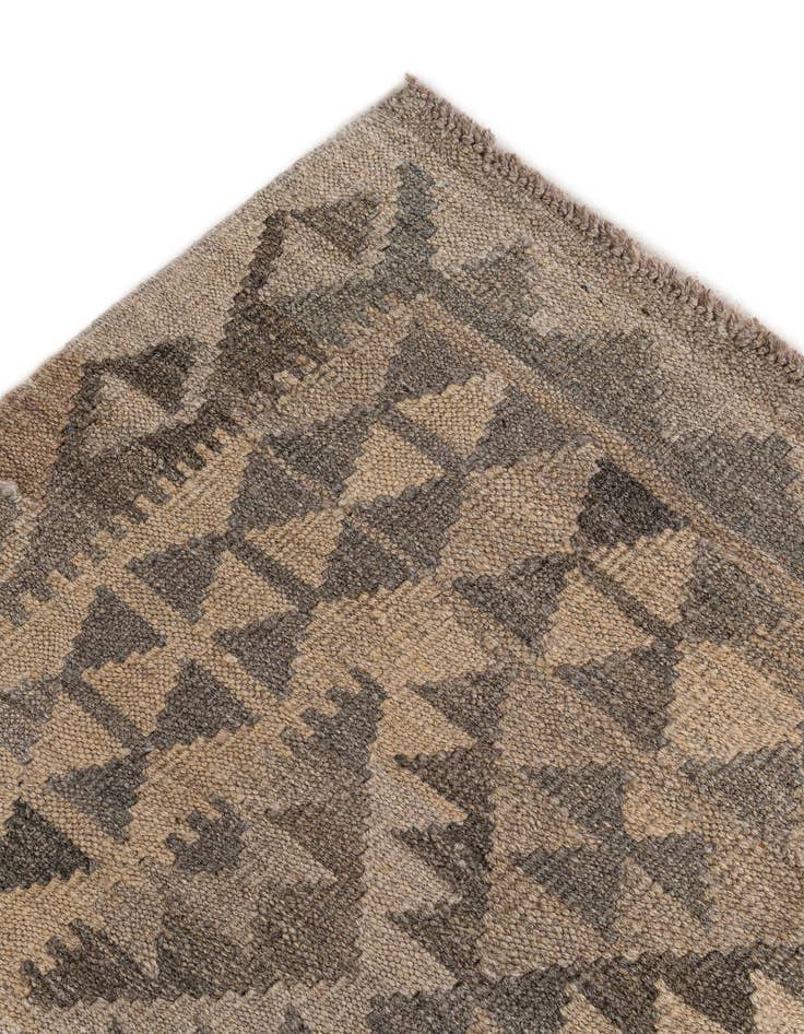 Detail image of 6' 10 x 9' 7  Hand Woven Kilim Maymana Wool Rug