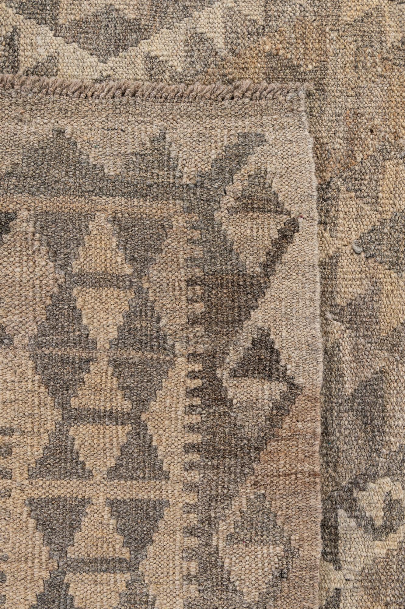 6' 10 x 9' 7 Hand Woven Kilim Maymana Wool Rug