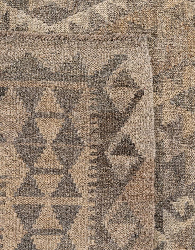 Detail image of 6' 10 x 9' 7  Hand Woven Kilim Maymana Wool Rug