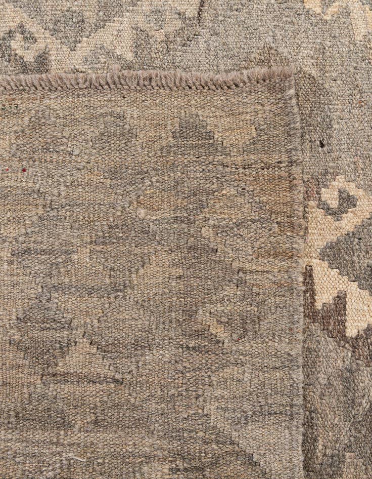 Detail image of 6' 10 x 9' 7  Hand Knotted Kilim Maymana Wool Rug