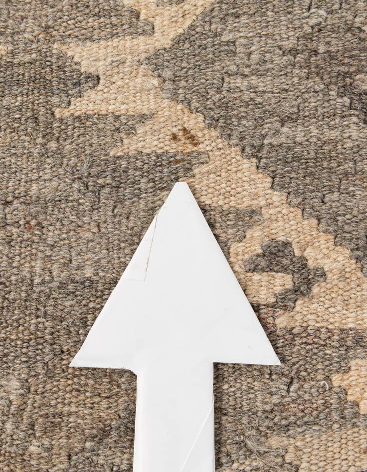 Detail image of 6' 10 x 9' 7  Hand Knotted Kilim Maymana Wool Rug