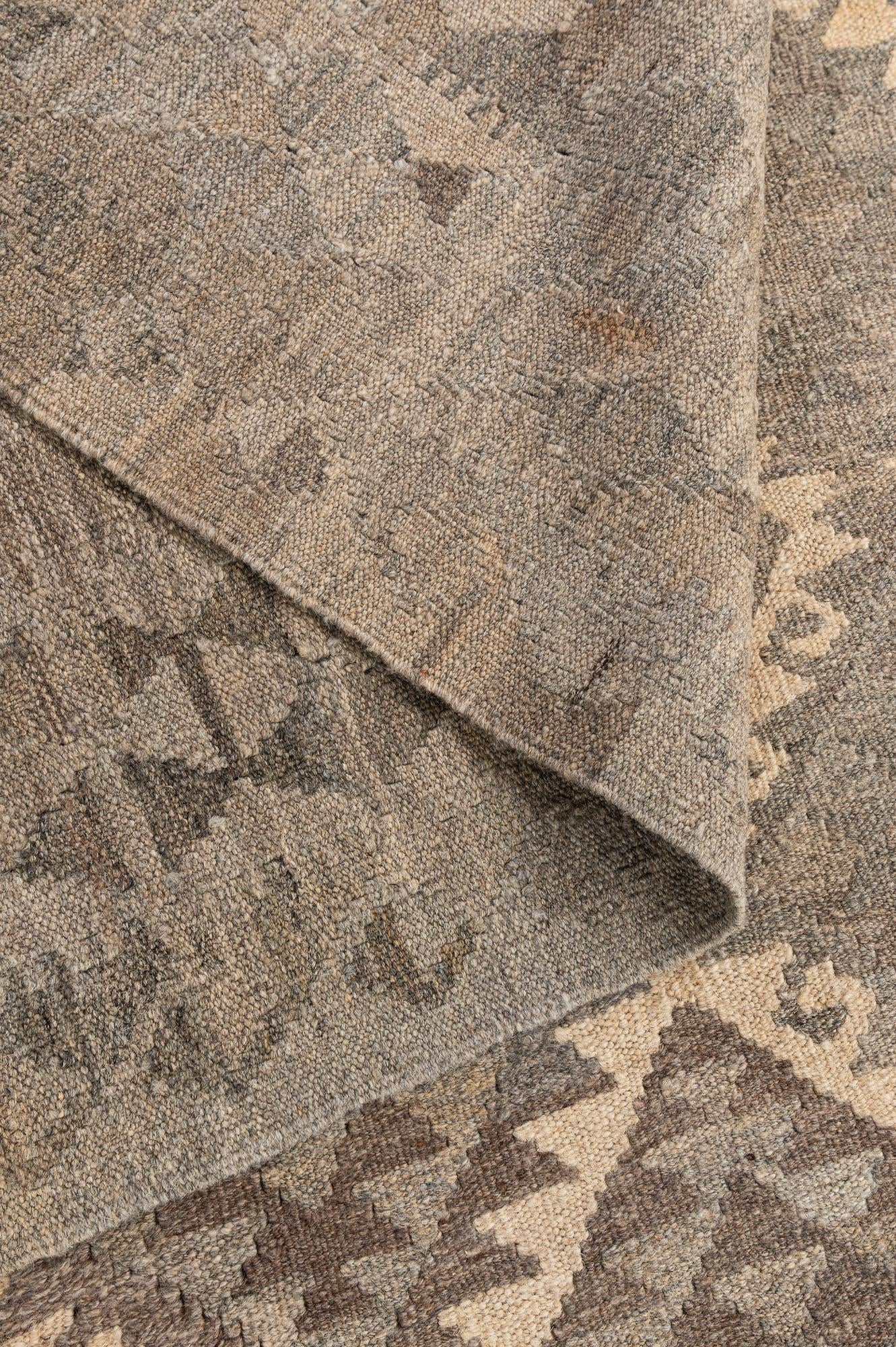 6' 10 x 9' 7 Hand Knotted Kilim Maymana Wool Rug