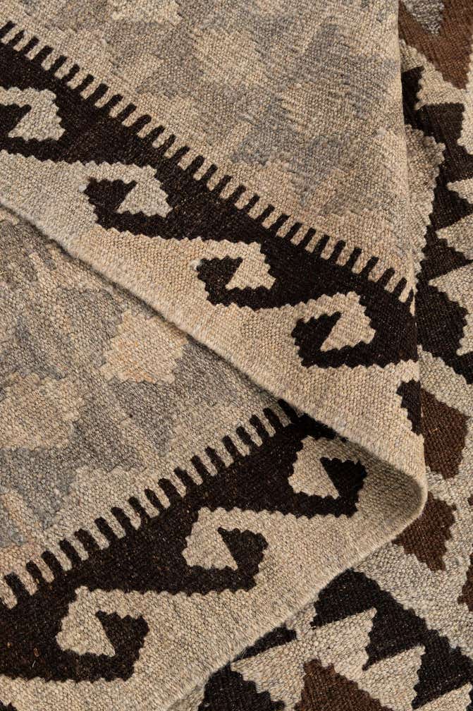 6' 10 x 9' 8 Hand Woven Kilim Maymana Wool Rug