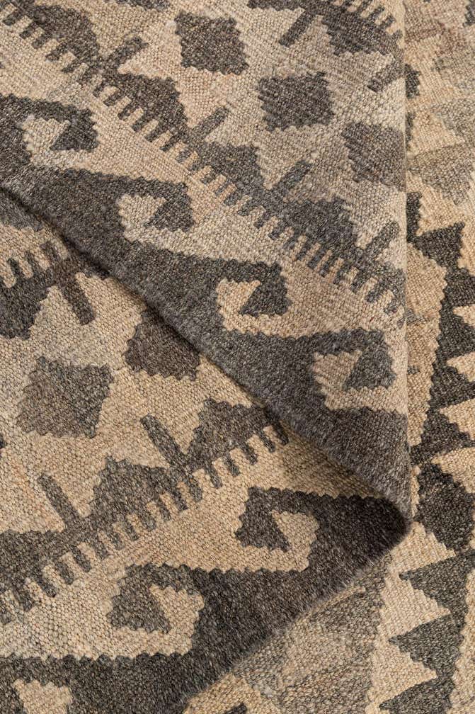 6' 10 x 9' 9 Hand Woven Kilim Maymana Wool Rug