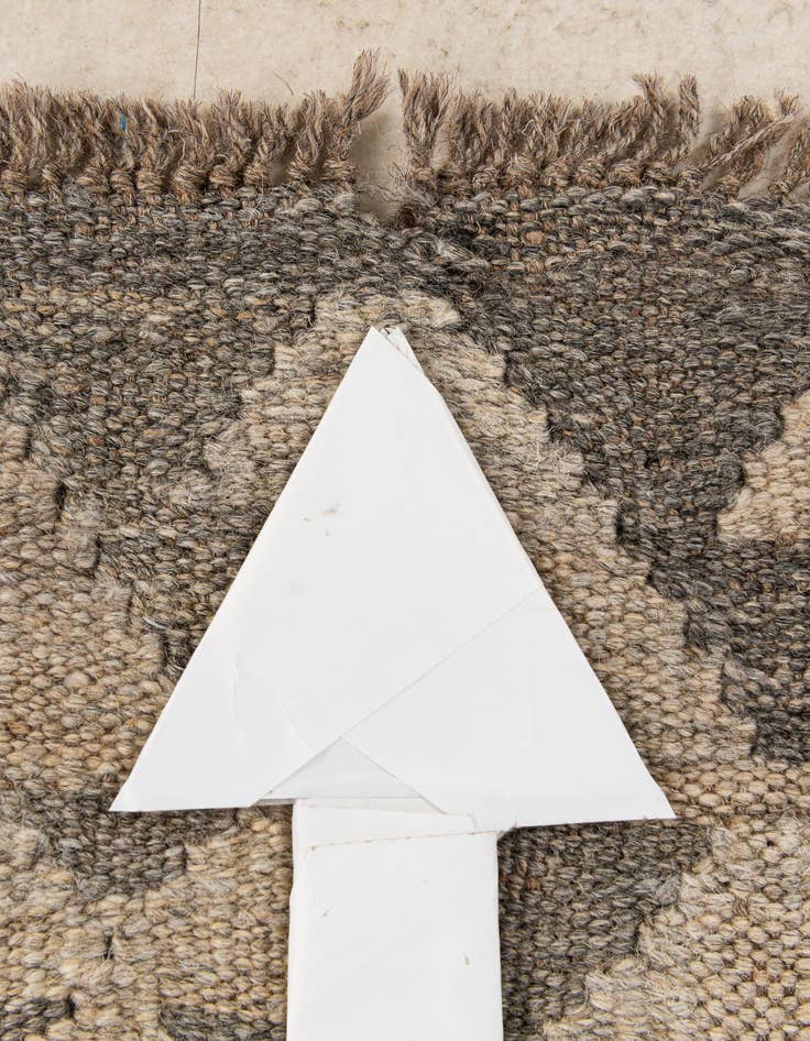 Detail image of 6' 11 x 9' 9  Hand Woven Kilim Maymana Wool Rug