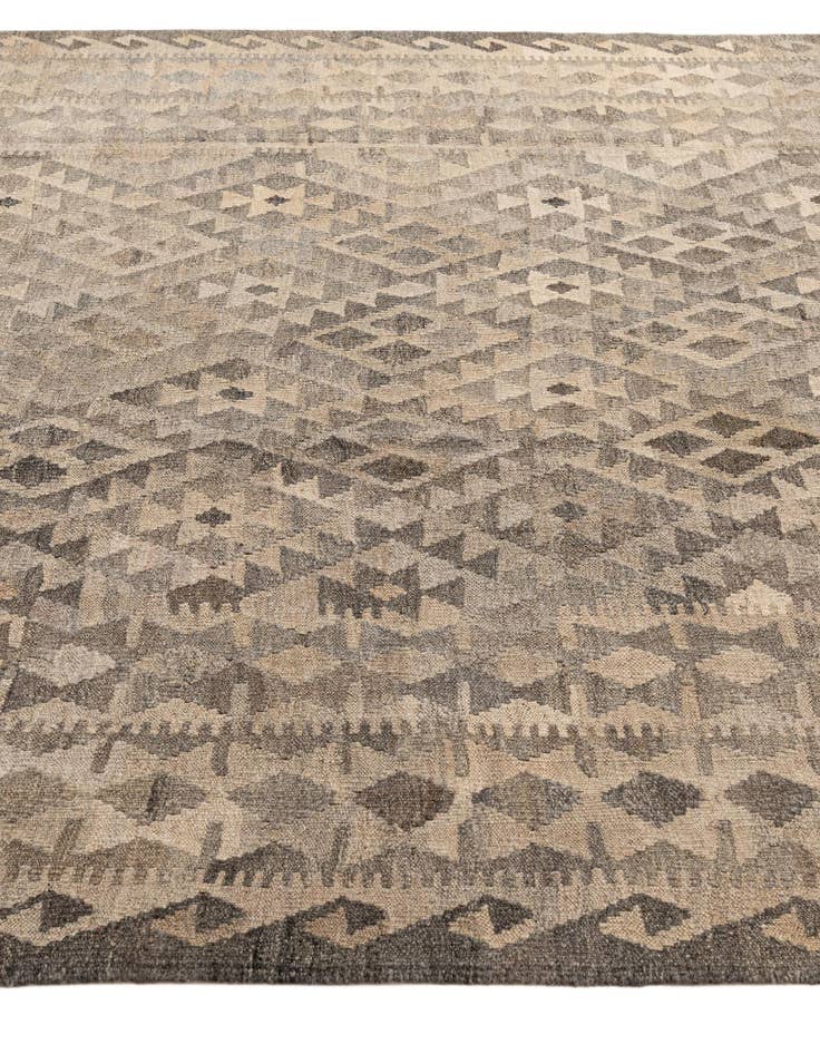 Detail image of 6' 11 x 9' 9  Hand Woven Kilim Maymana Wool Rug