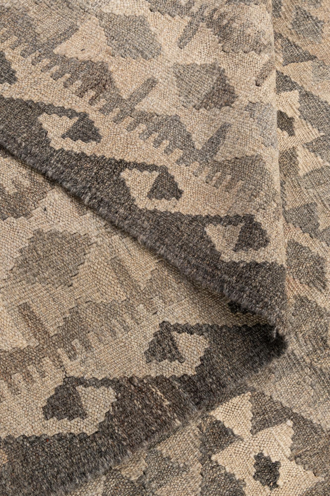 6' 11 x 9' 9 Hand Woven Kilim Maymana Wool Rug