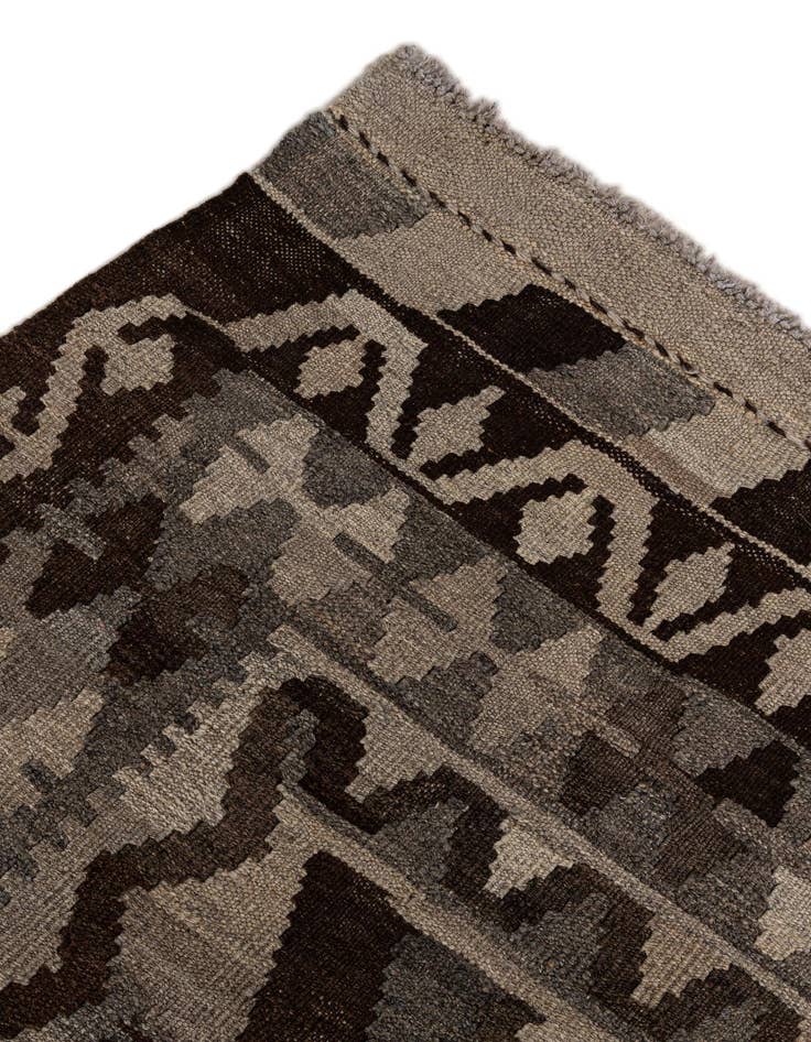 Detail image of 6' 9 x 9' 8  Hand Woven Kilim Maymana Wool Rug