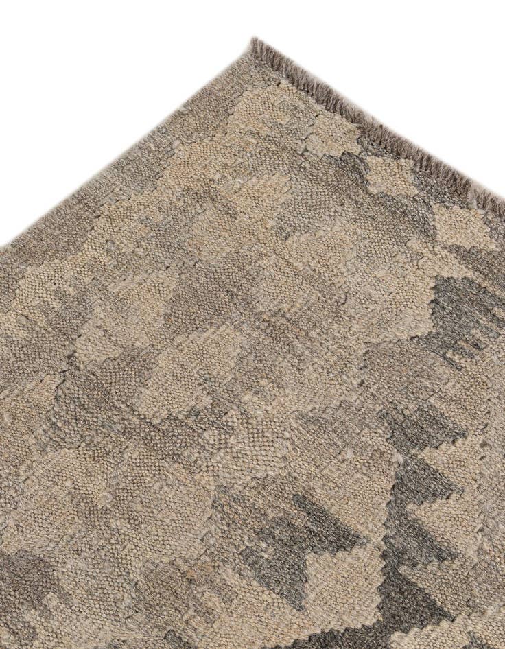 Detail image of 7' x 9' 11  Hand Woven Kilim Maymana Wool Rug