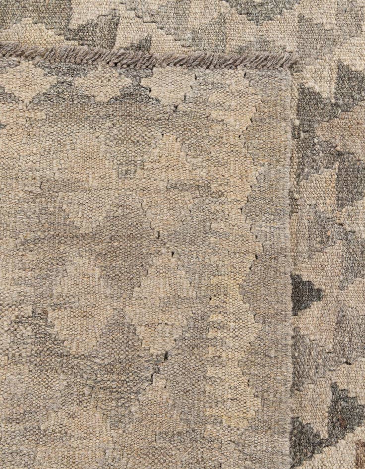 Detail image of 7' x 9' 11  Hand Woven Kilim Maymana Wool Rug