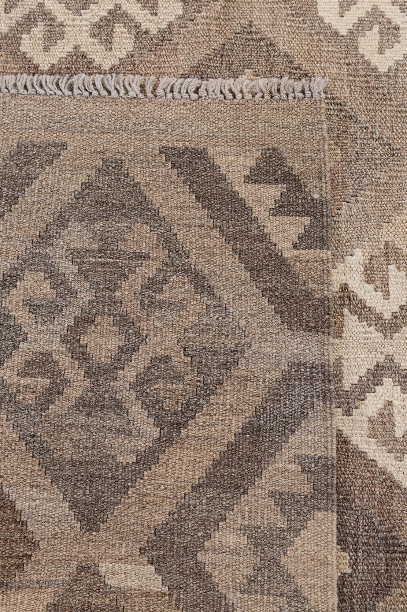6' 9 x 10' Hand Knotted Kilim Maymana Wool Rug