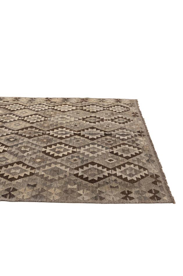 Detail image of 6' 9 x 9' 9 Hand Woven Kilim Maymana Wool Rug