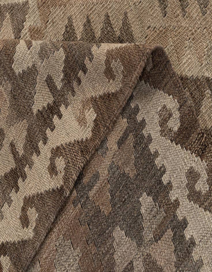 Detail image of 6' 9 x 9' 8  Hand Knotted Kilim Maymana Wool Rug