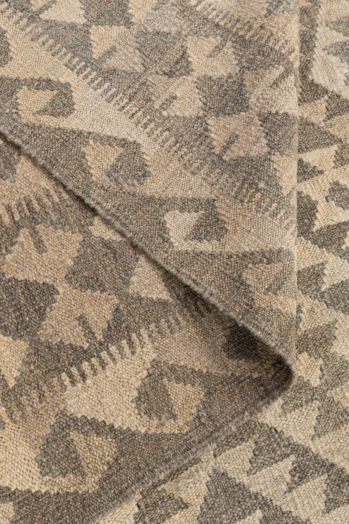 6' 10 x 9' 9 Hand Woven Kilim Maymana Wool Rug