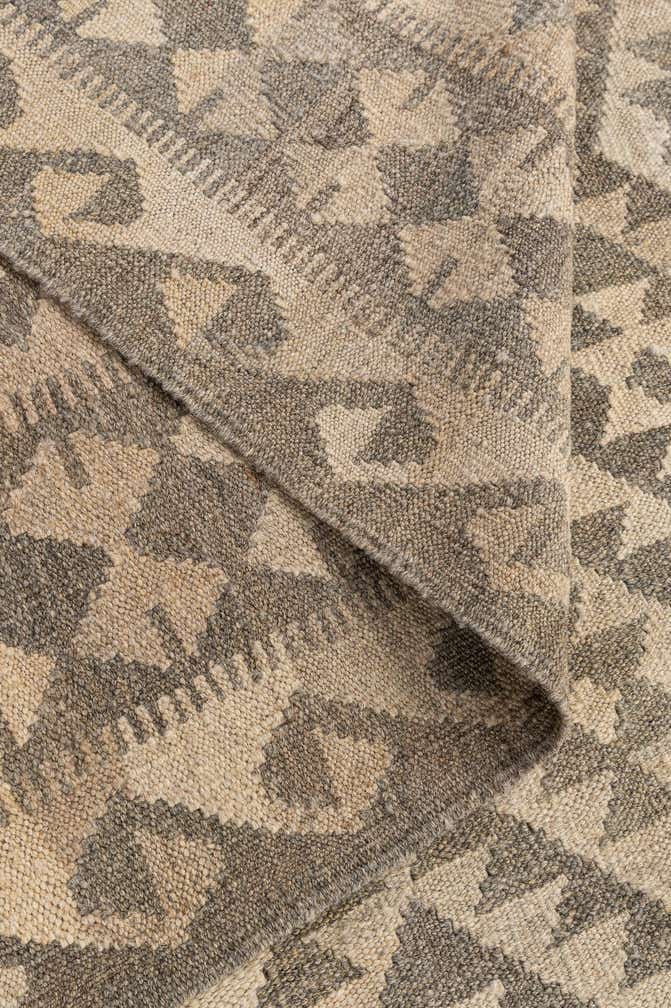 6' 10 x 9' 9 Hand Woven Kilim Maymana Wool Rug