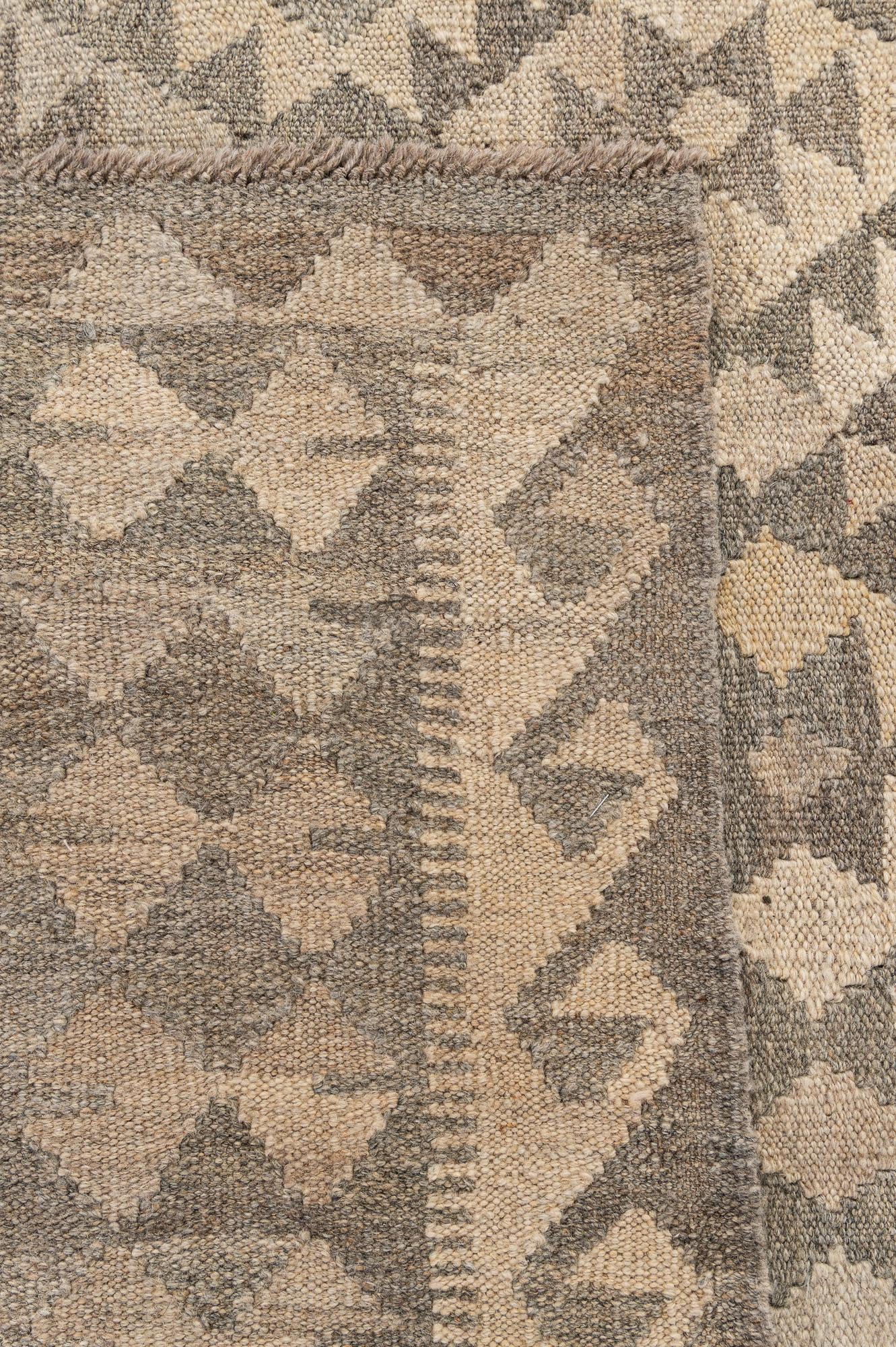6' 10 x 9' 9 Hand Woven Kilim Maymana Wool Rug